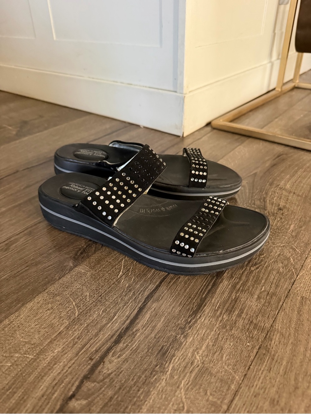 Skechers Memory Foam Womens Black Relaxed Fit Blingy Platform Sandals 10M